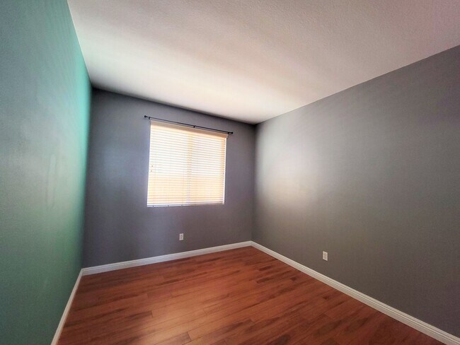 Building Photo - Gorgeous Single Story Home in Gated Community - Pool