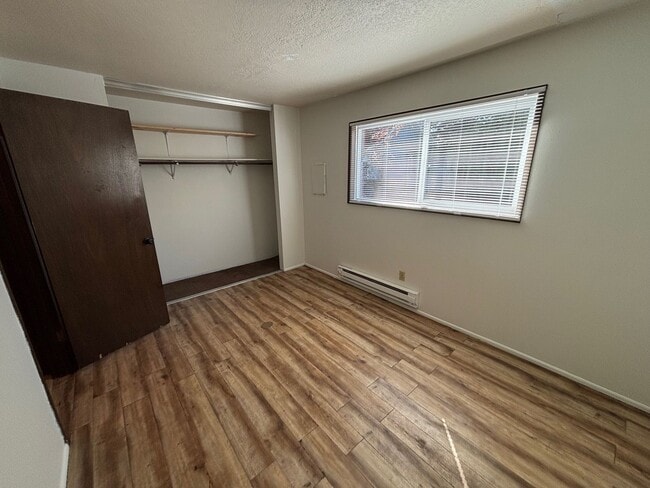 Building Photo - SE 49th and Hawthorne Blvd