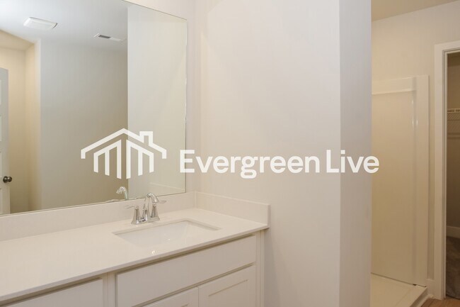 Building Photo - 22599 Dashwood Ln