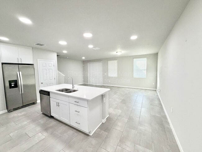 Building Photo - 2586 Sweet Viburnum Wy