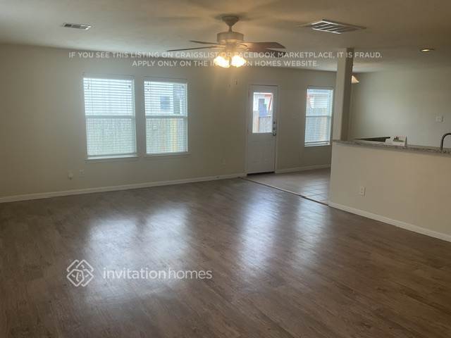 Building Photo - 2411 Lago Mirado Wy