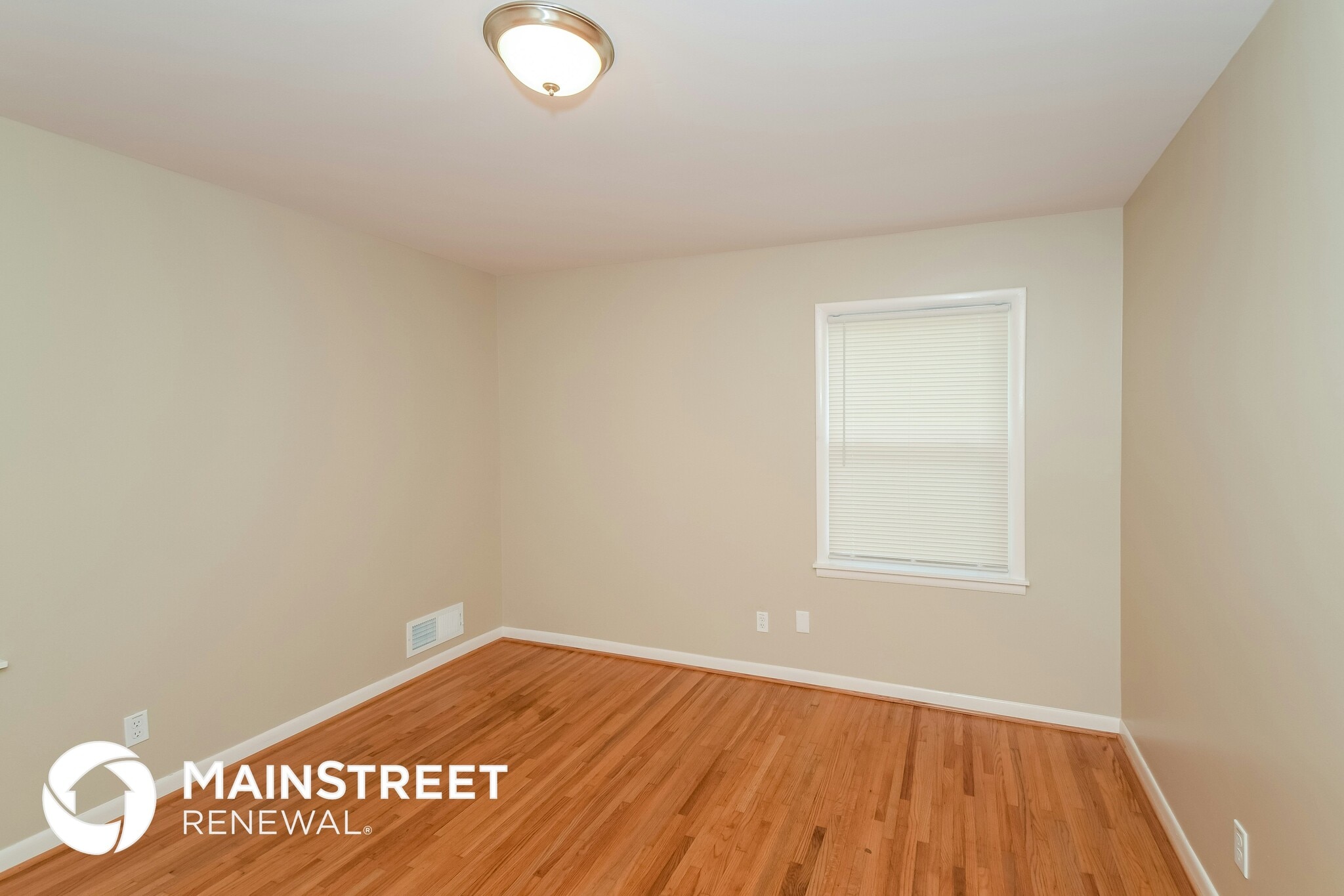 Building Photo - 2740 5th St NE