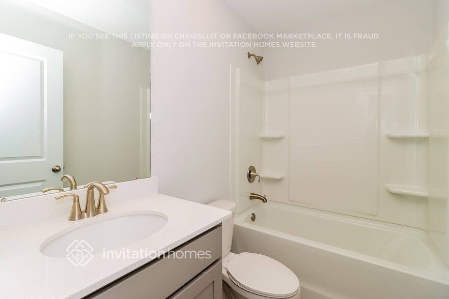 Building Photo - 809 Lavery Ct