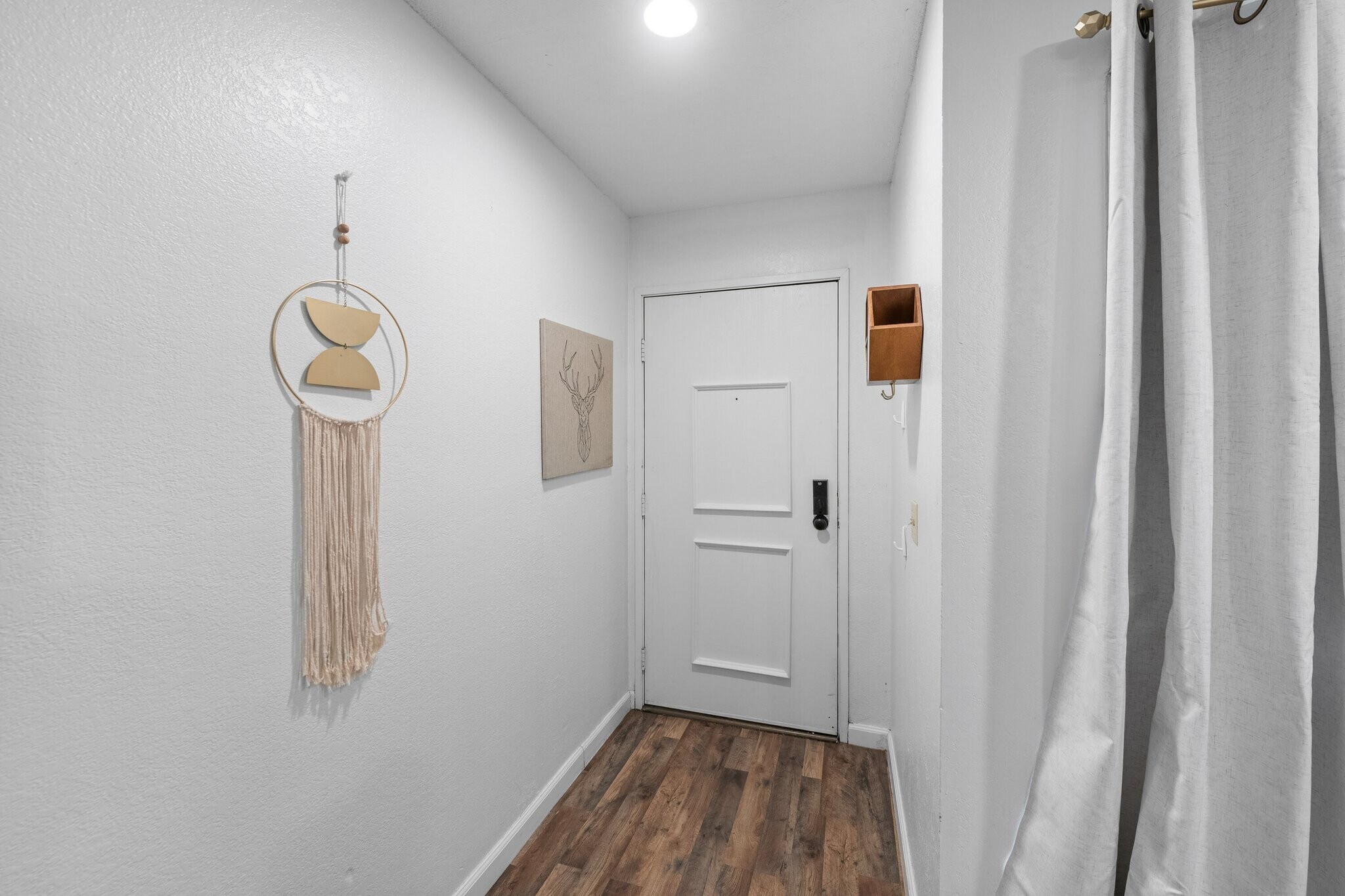 Building Photo - 510 N Villa Ct