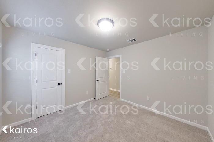 Building Photo - 103 Dunwoody Ct