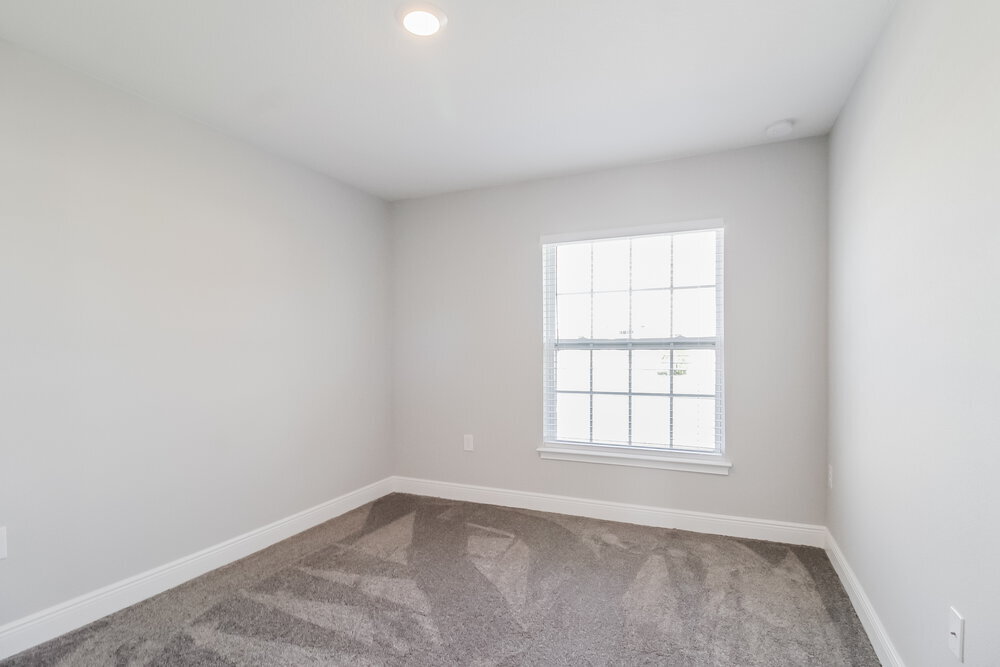 Building Photo - 8 Bradford Ct