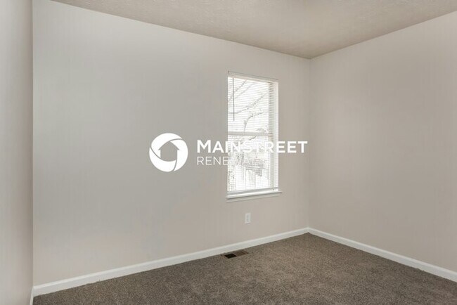 Building Photo - 3 Bedroom Pet-Friendly Home in Lithonia, GA with Main Street Renewal