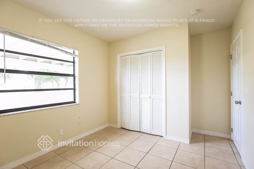 Building Photo - 636 Kingbird Cir