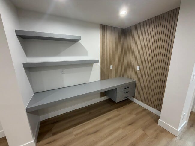 Building Photo - 1720 Market St