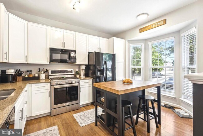 Building Photo - 506 Torbert Loop