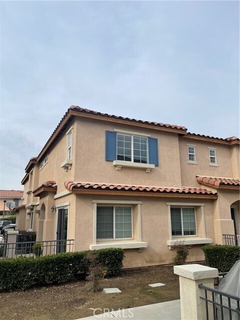 Building Photo - 15613 Lasselle St