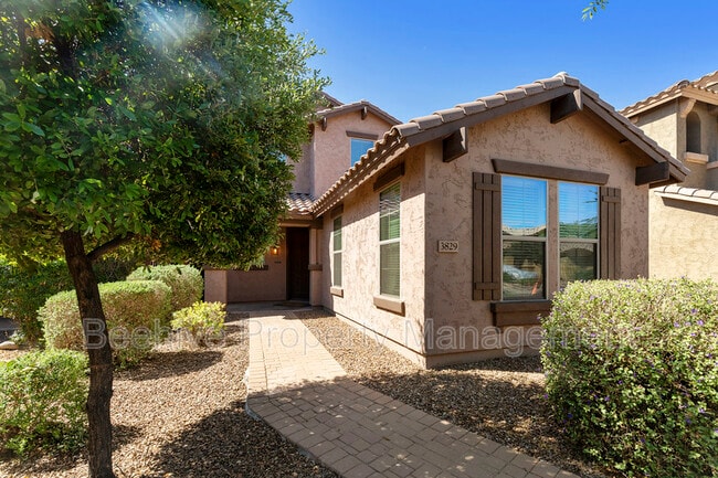 Primary Photo - 3829 E Kesler Ln