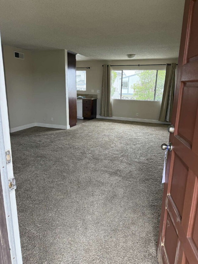 Building Photo - 33951 Mariana Dr