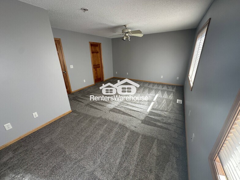 Building Photo - 180 Luisa Ct