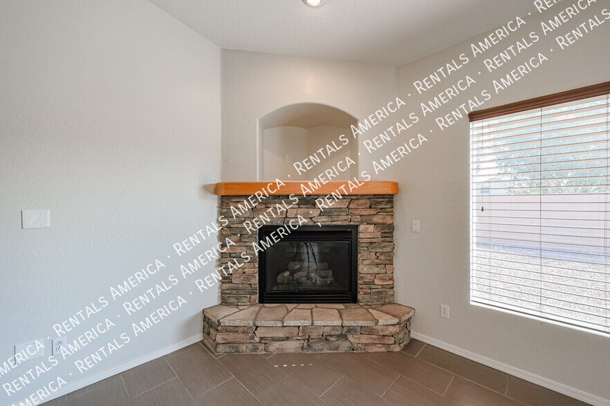 Building Photo - 15029 W Wethersfield Rd