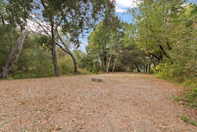 Building Photo - 5151 Nicasio Valley Rd