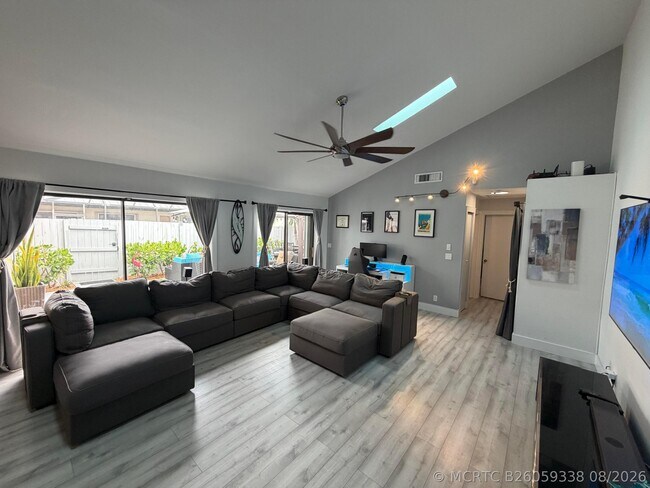 Building Photo - 8847 Thumbwood Cir