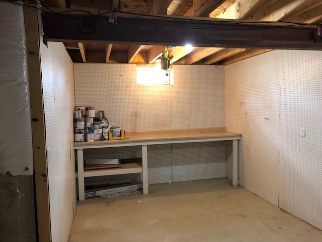 Building Photo - 5330 Ivandale Dr