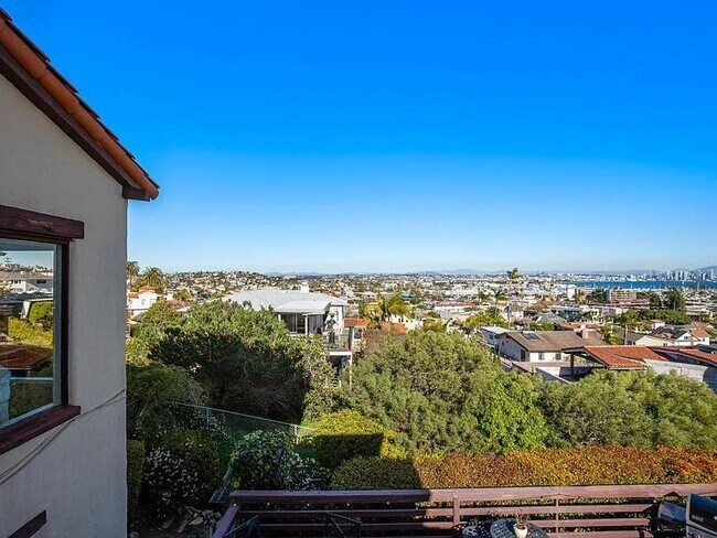 Building Photo - 945 Harbor View Dr