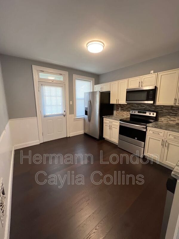Building Photo - 4413 Delor St
