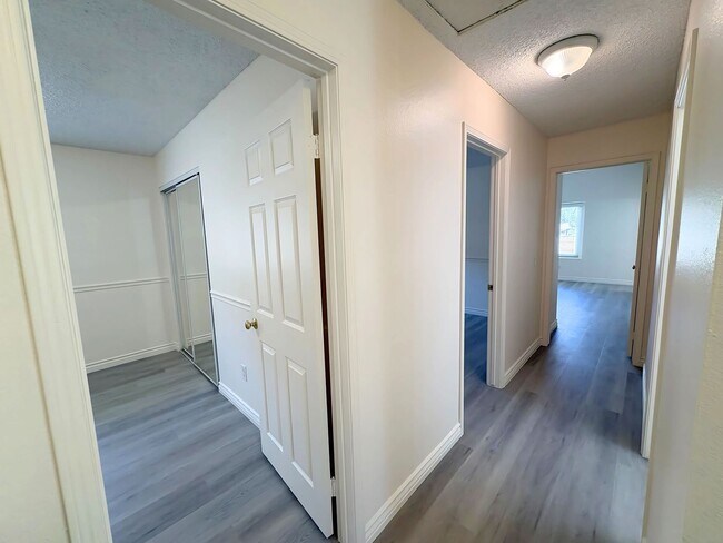Building Photo - Beautiful Home in a Cul-de sac