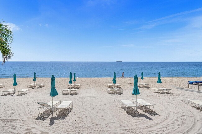 Building Photo - 3750 Galt Ocean Dr