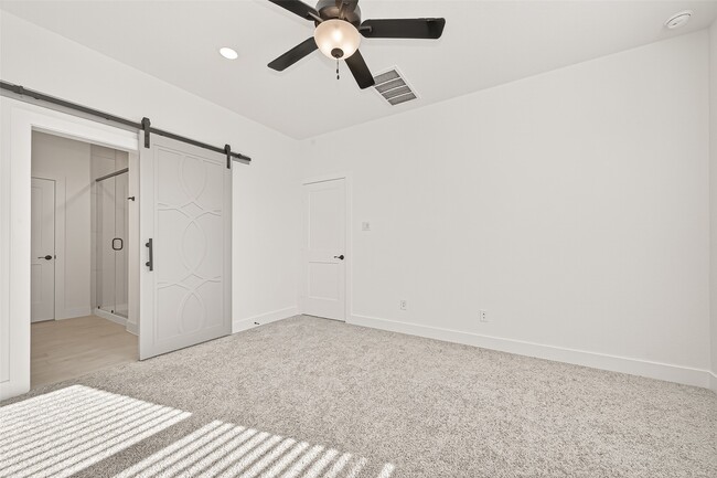 Building Photo - 15126 Dry Crk Jct Pl