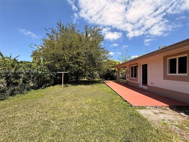 Building Photo - 35760 SW 186th Ave