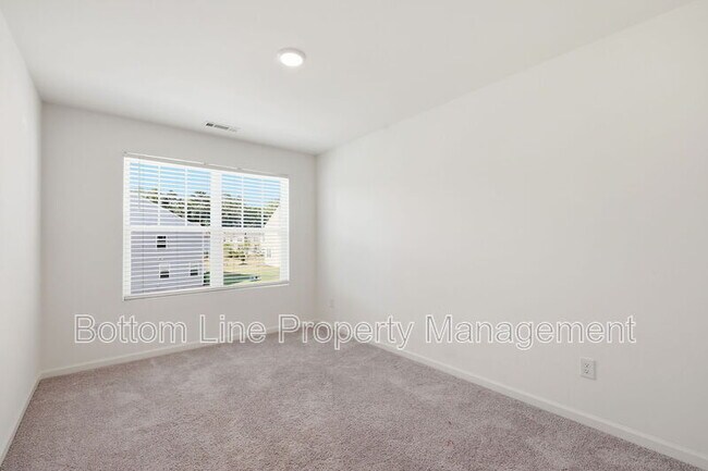 Building Photo - 1117 Dakine Dr