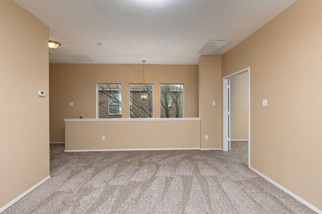 Building Photo - 2510 Sedona St