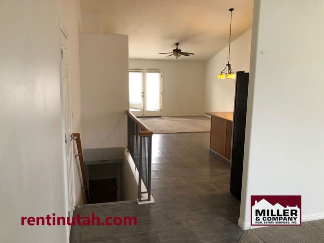 Building Photo - 10716 Pine Shadow Rd