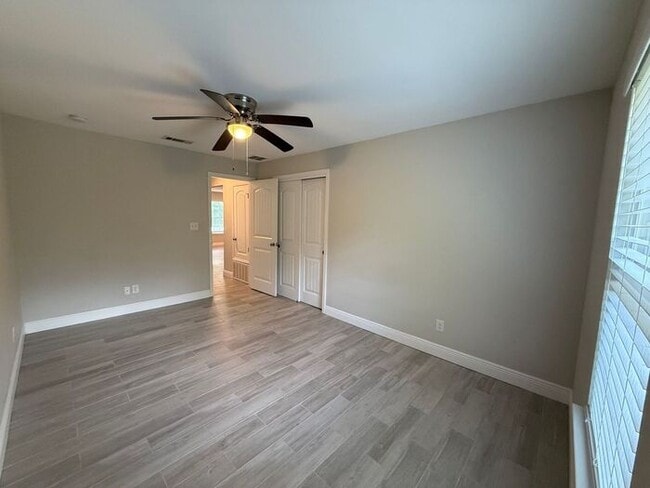 Building Photo - Gulf Breeze - Santa Rosa Shores - 2 bedroom, 1 bathroom