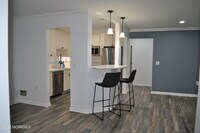 Building Photo - 704 Violet Ln