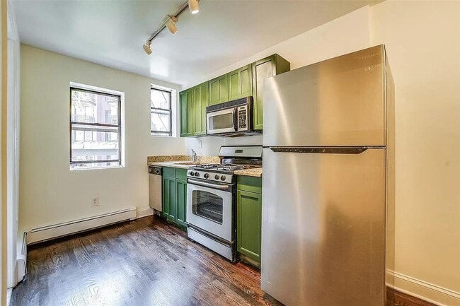 Building Photo - 63 Jefferson St