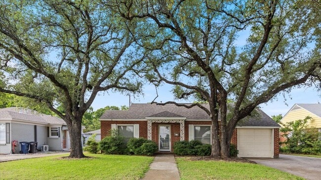 Building Photo - 6321 Calmont Ave