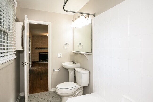 Building Photo - 7605 Kimberly Dr