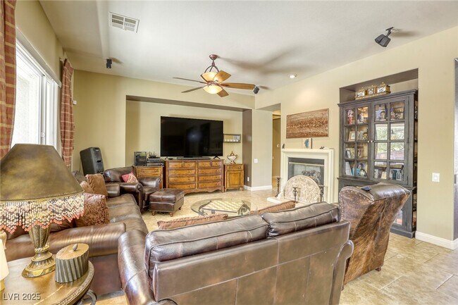 Building Photo - 7286 Mt Kearsarge St