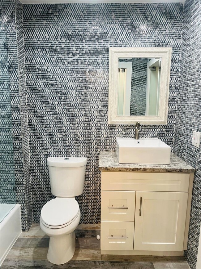 Building Photo - 1070 NW 53rd St