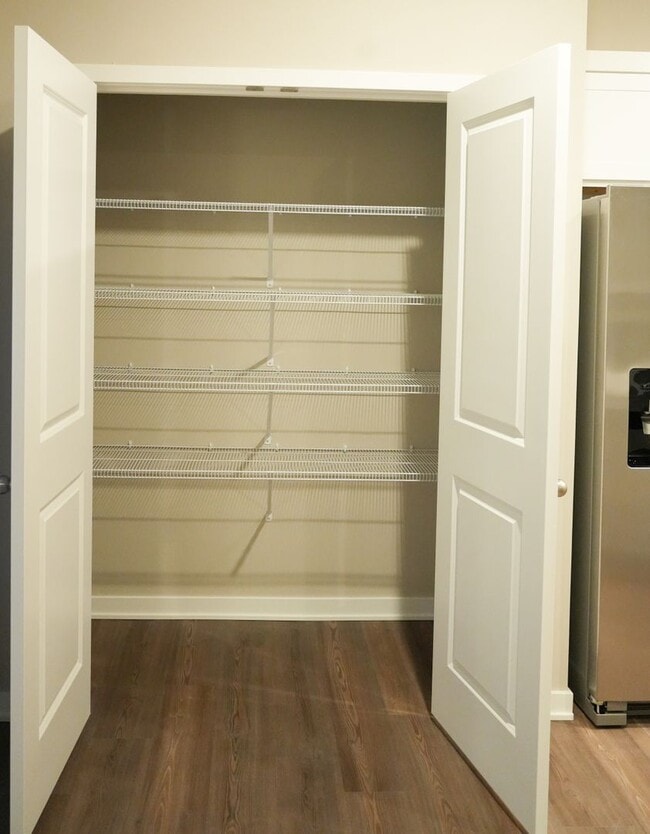 Building Photo - Townhome!! Near to I-80/35!! Private Backy...