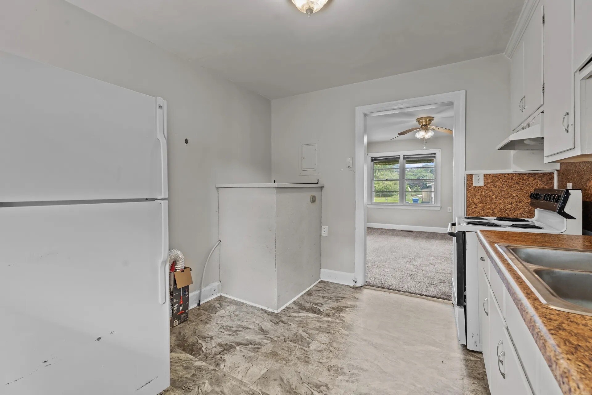 Building Photo - 208 N Anderson St