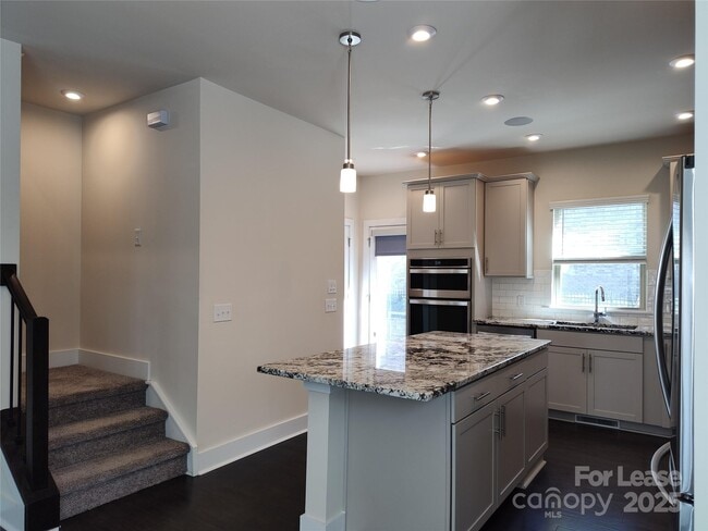 Building Photo - 13031 Tinton Ave