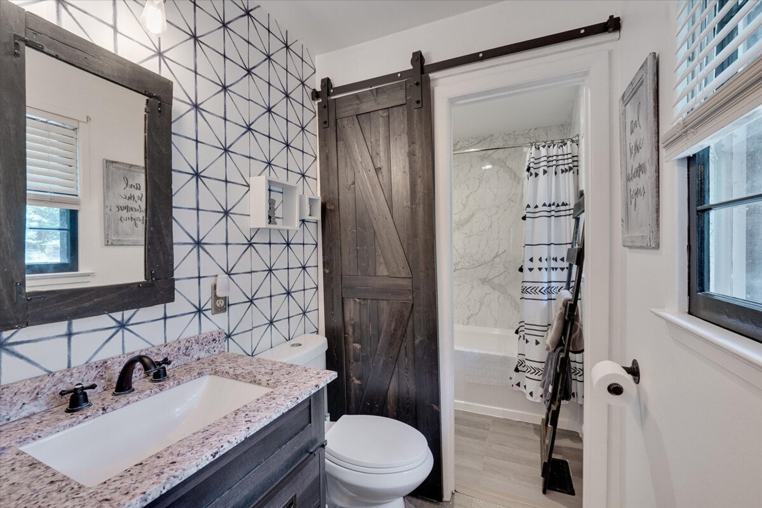 Building Photo - 409 Northclift Dr