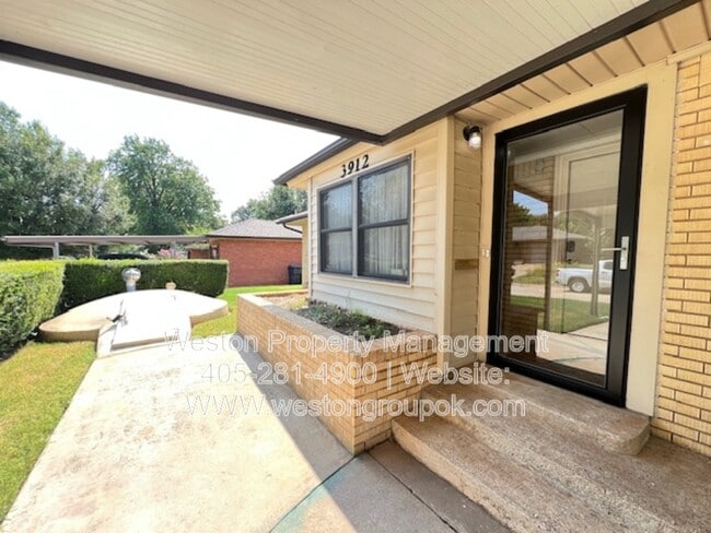 Building Photo - 3912 NW 56th St