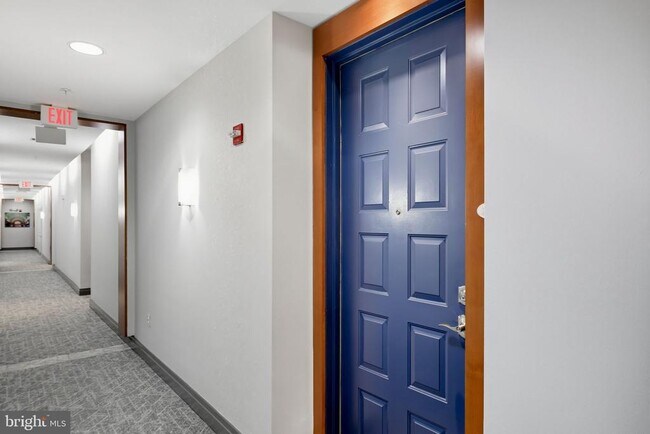 Building Photo - 2200 N Westmoreland St