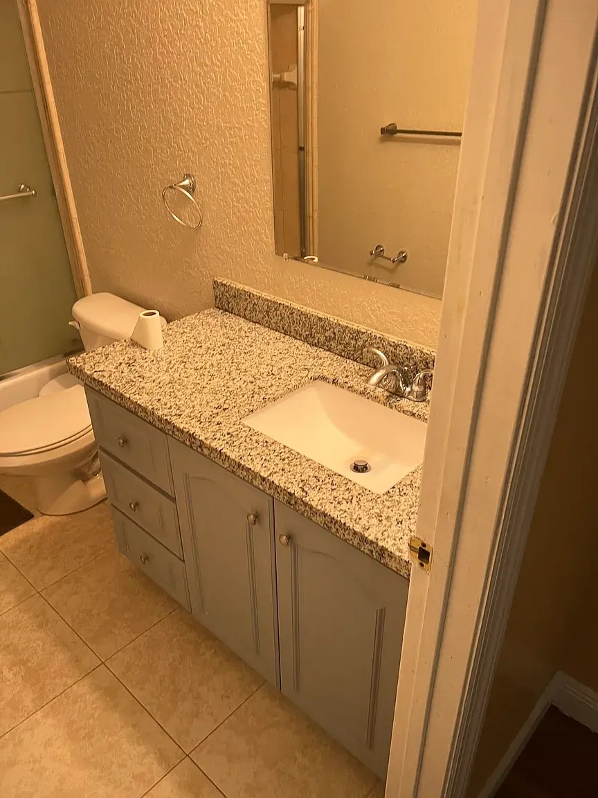 Building Photo - 813 NW 19th Ave