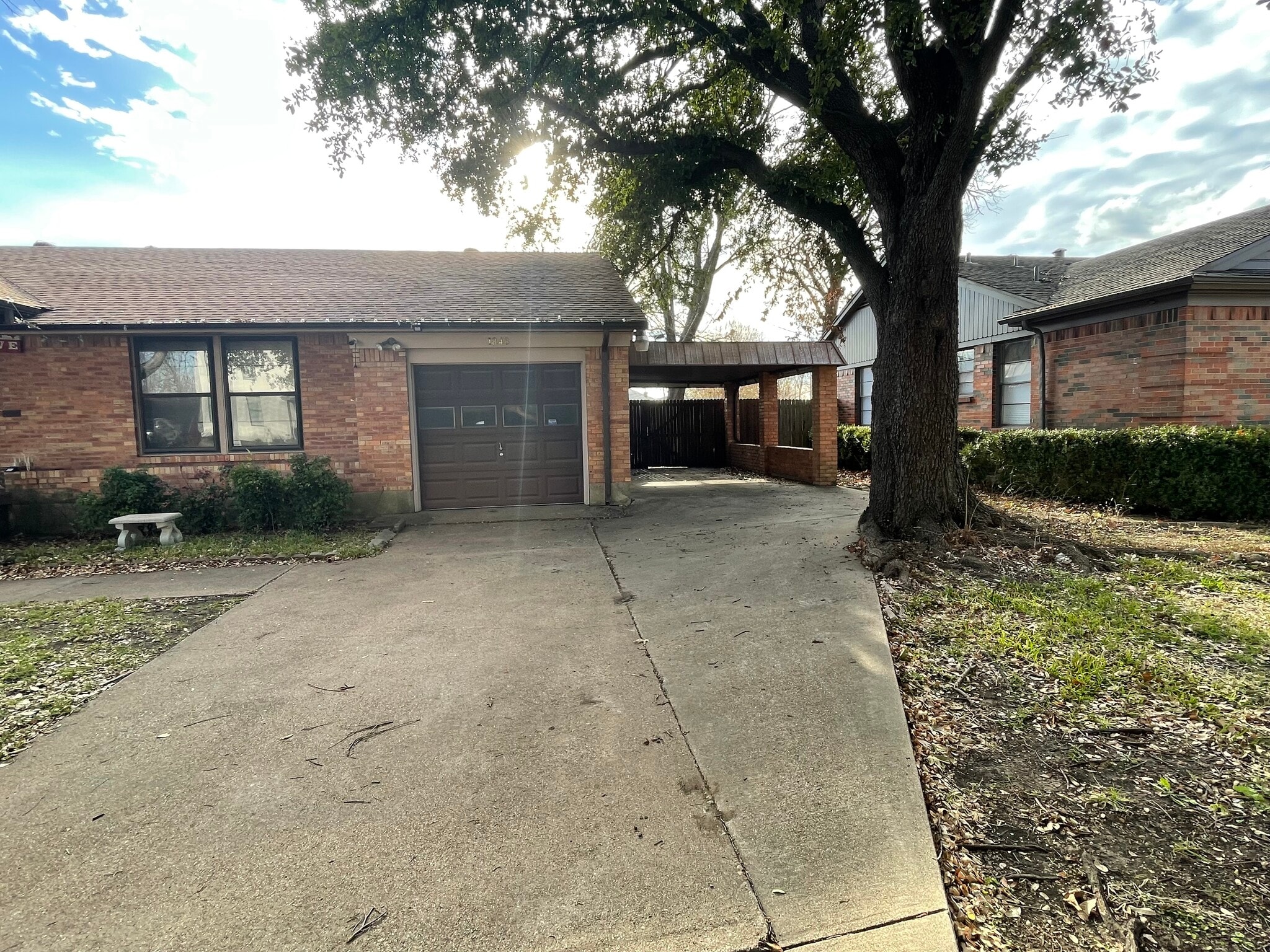 Garage + car port and plenty of room to maneuver when you have visitors! - 1848 Swan Dr