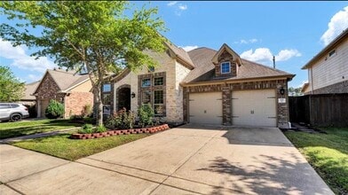 Building Photo - 537 East Fork