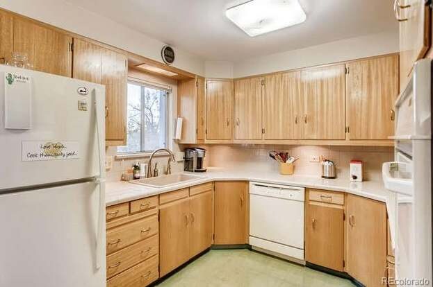 Building Photo - 4618 W 35th Ave