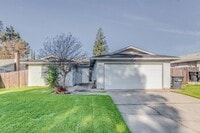 Building Photo - Beautiful 4/2 home