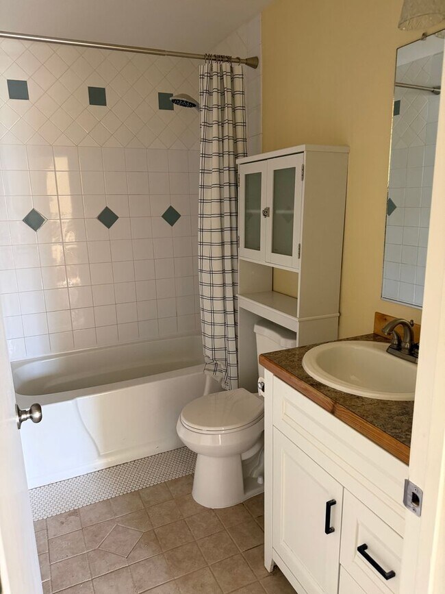 Building Photo - 3251 E Gislason Dr